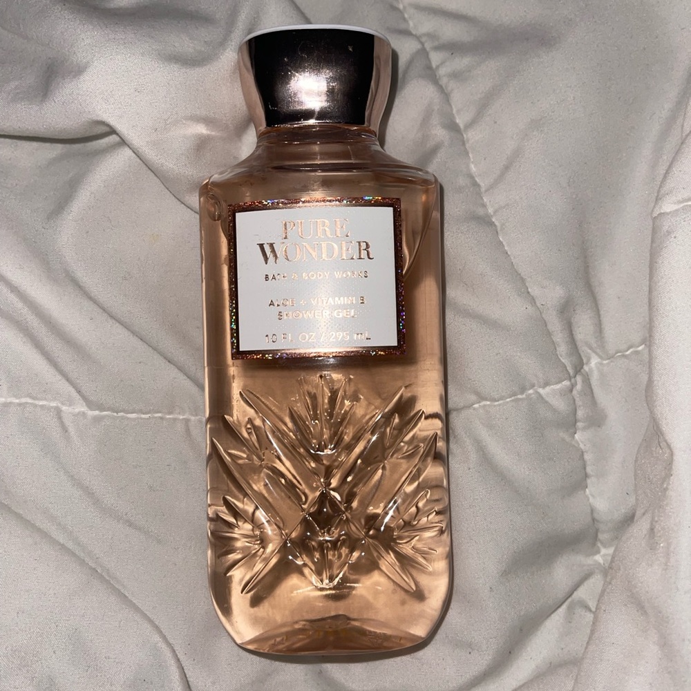 BRAND NEW Bath and Body Works Pure Wonder Shower Gel